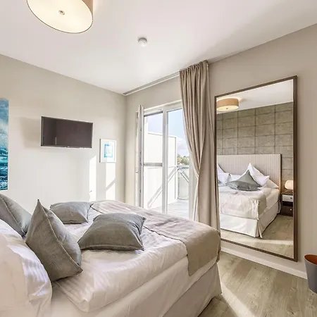 Sommertraum - Charmante 3-zimmer Mit Eckbalkon In Wustrow Apartment