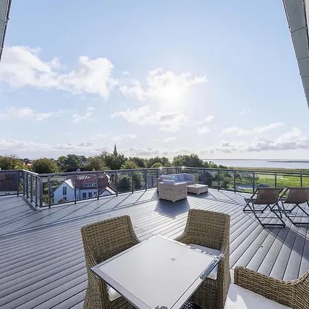 Sommertraum - Charmante 3-zimmer Mit Eckbalkon In Wustrow * Wustrow (Fischland)