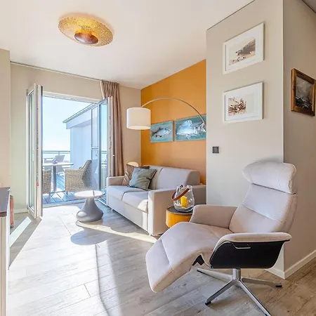Sommertraum - Charmante 3-zimmer Mit Eckbalkon In Wustrow Apartment